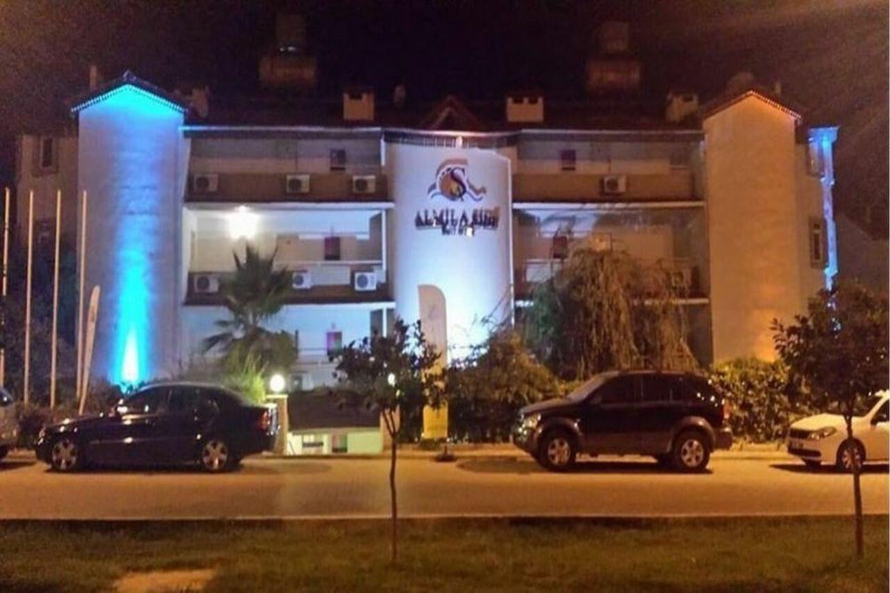 Almila Side Suite Hotel מראה חיצוני תמונה